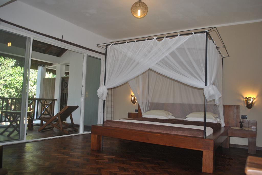 Hotel Arc En Ciel Djamandjary Rum bild